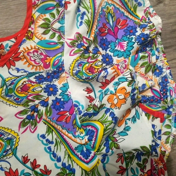 Multicolor top with ruffle - Picture 2 of 2